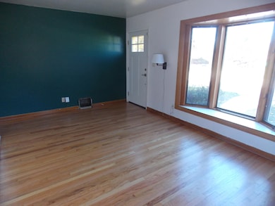 2309 E Leroy Ave, Saint Francis, WI 53235 - photo 3