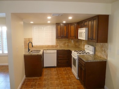 29500 Landau Blvd unit B, Cathedral City, CA 92234 - photo 6