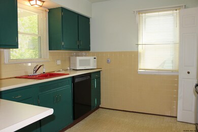 1530 Myron St, Schenectady, NY 12309 - photo 7