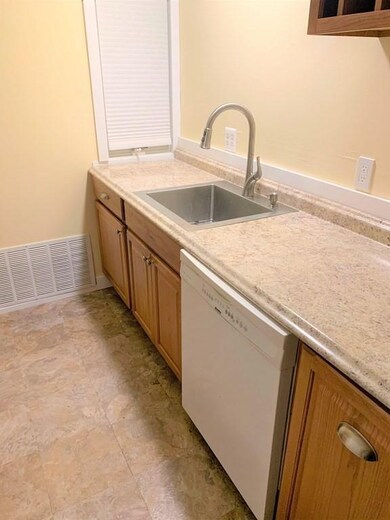 242 N East St unit 20, Amherst, MA 01002 - photo 7