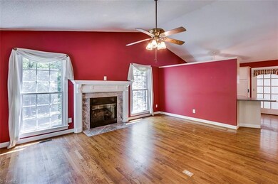 3073 Creekridge Dr, Asheboro, NC 27205 - photo 3