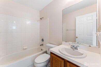 26 Allison Ct unit 233, Monmouth Junction, NJ 08852 - photo 4