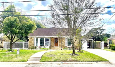 610 Fairbanks St, Houston, TX 77009 - photo 2