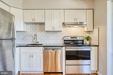 6010 Saint Moritz Dr, Temple Hills, MD 20748 - photo 3