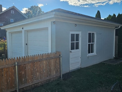 342 Stetson St, Fall River, MA 02720 - photo 5