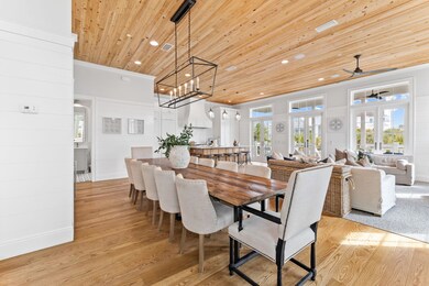 2nd Floor Dining 2