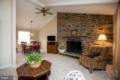 5213 Lightning View Rd, Columbia, MD 21045 - photo 3