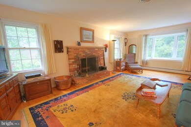 8548 Pineway Ct, Laurel, MD 20723 - photo 7