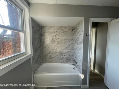 133 Susquehanna Ave, Olyphant, PA 18447 - photo 6