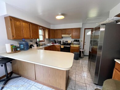 1118 Grouse Ct, Bushkill, PA 18324 - photo 3