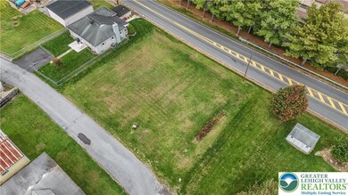 3810 Allen St, Emmaus, PA 18049 - photo 4