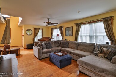 2735 Knollwood Way, Easton, PA 18040 - photo 6