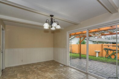 2940 Island View Dr NE, Salem, OR 97303 - photo 4