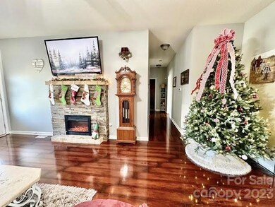 126 Cross Creek Dr unit 19, Statesville, NC 28625 - photo 4