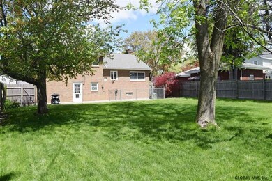 35 Swartson Ct, Albany, NY 12209 - photo 6