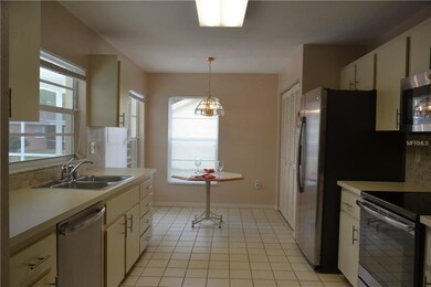 New appliances , large closet food pantry