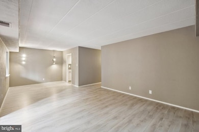 520 N Lemon St unit E8, Media, PA 19063 - photo 2