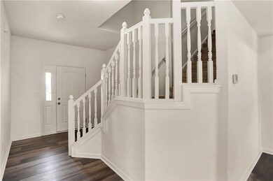 8694 Thatcher Ln, Avon, IN 46123 - photo 3