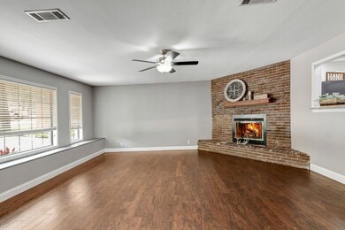 1244 King Dr, Bedford, TX 76022 - photo 3