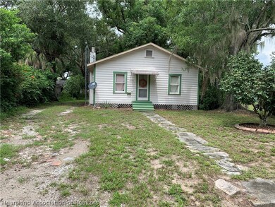 FRONT VIEW WITH PLENTY OF FRONT YARD