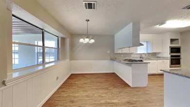 1920 Goode St, Alvin, TX 77511 - photo 5