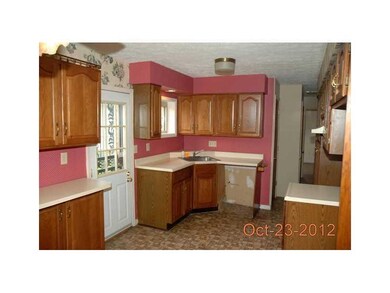 402 N 16th Ave, Beech Grove, IN 46107 - photo 3