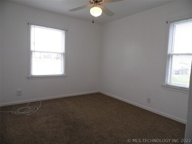 808 N 9th St, Sapulpa, OK 74066 - photo 7
