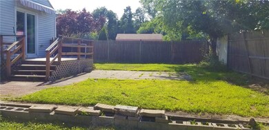 10 Simmons St, Johnston, RI 02919 - photo 3