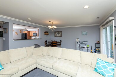 11 Saint Paul Ct unit 3, Tinton Falls, NJ 07712 - photo 5