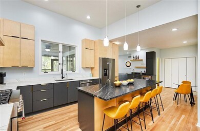 3021 Rhett Cir, Des Moines, IA 50321 - photo 3