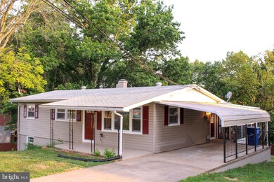 732 W 15th St, Front Royal, VA 22630 - photo 2