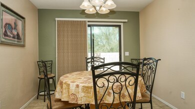 4 Dining off kitchen