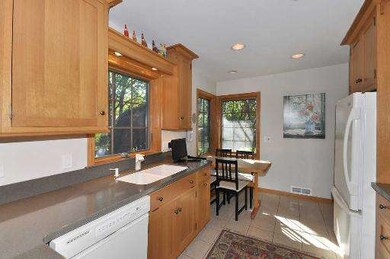 787 E Forest Ave, Des Plaines, IL 60018 - photo 6