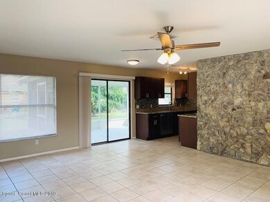 406 Tunison Ln - Living to Kitchen