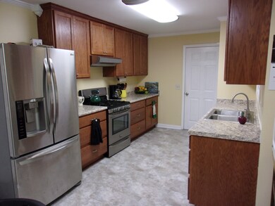 901 Sycamore Dr unit 901, Manchester, TN 37355 - photo 4