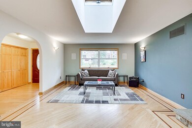 9008 Spring Ave, Lanham, MD 20706 - photo 7