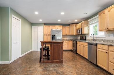 44 Lake View Cir, Chepachet, RI 02814 - photo 5