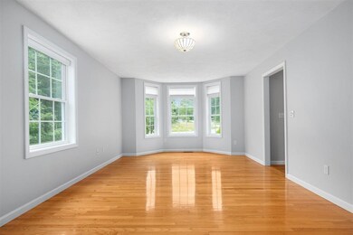 9 Sarah Way, Newton, NH 03858 - photo 5