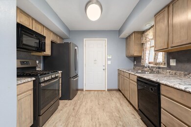 2440 Roys Ave, Elkhart, IN 46517 - photo 6