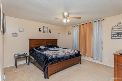 1304 Kokopelli Dr, Edinburg, TX 78541 - photo 6
