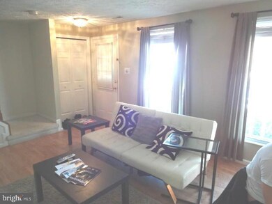 22426 Stablehouse Dr, Sterling, VA 20164 - photo 2