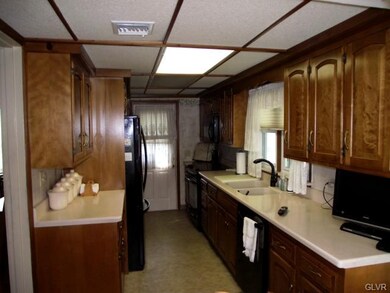 5128 3rd St, Whitehall, PA 18052 - photo 7