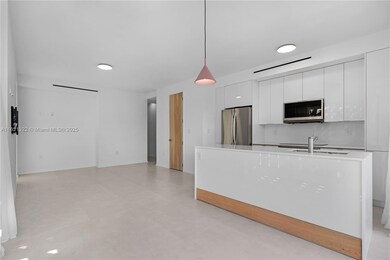 4432 W Flagler St unit UPPER, Miami, FL 33134 - photo 2