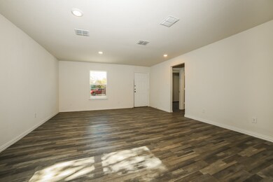 903 Olive St, Waco, TX 76704 - photo 4