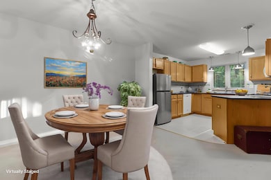 BB2-2 - Dining Room - Standard - 2