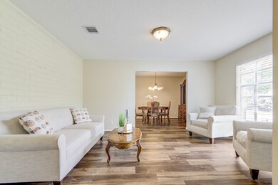 16926 Hibiscus Ln, Friendswood, TX 77546 - photo 5