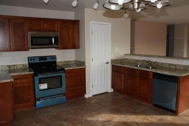 Kitchen with new Stainless Steel Applain