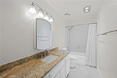 2202 Rockefeller Ln unit 3, Redondo Beach, CA 90278 - photo 4