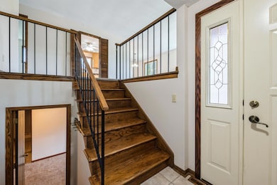 3532 Rolling View Dr, Saint Paul, MN 55110 - photo 7