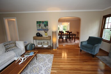 235 E Schreyer Place, Columbus, OH 43214 - photo 3